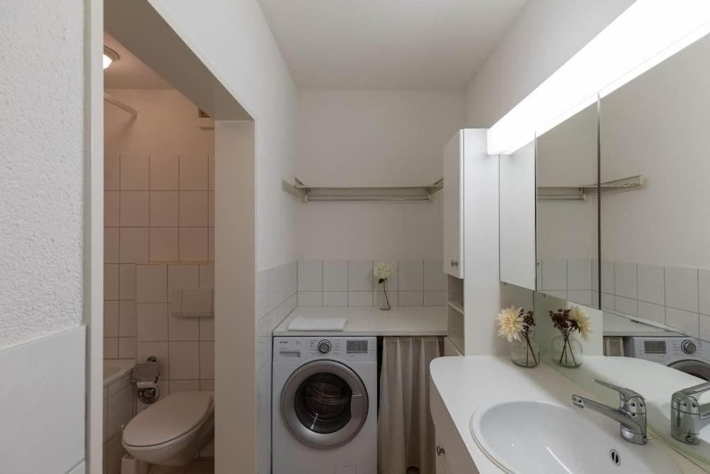 Executive 1Br Flat, City Center - Hammer 3 Цюрих Экстерьер фото